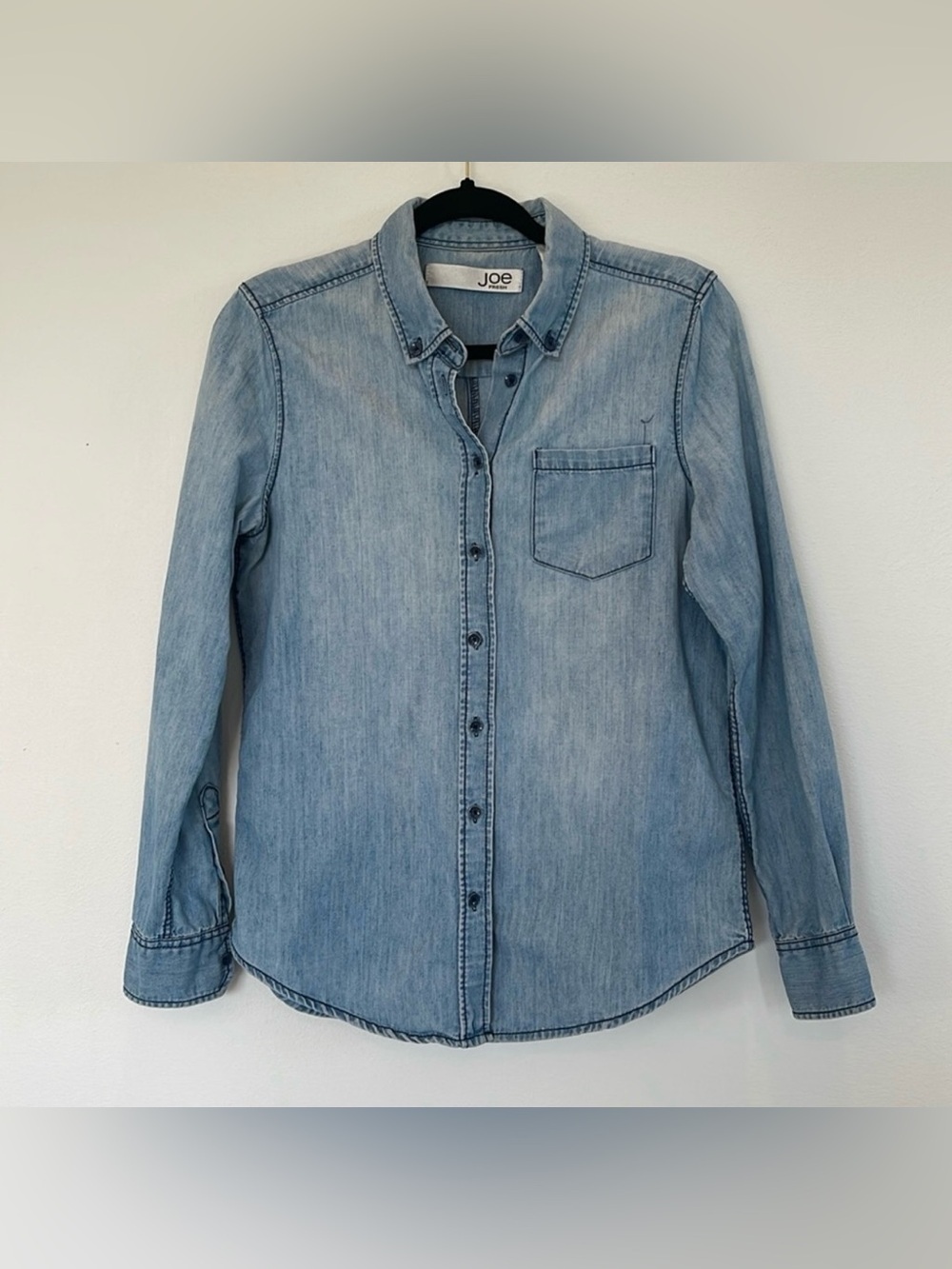 JOE FRESH Women's Long Sleeve Button-Down
Denim Shirt Size S